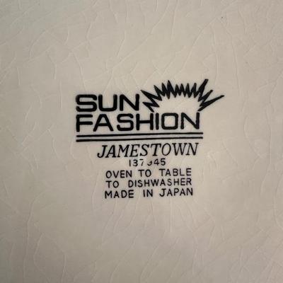 Sun Fashion Stoneware Dish Set