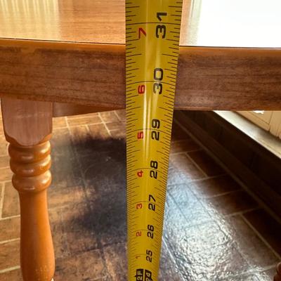 Table W/ Leaf & (6) Chairs