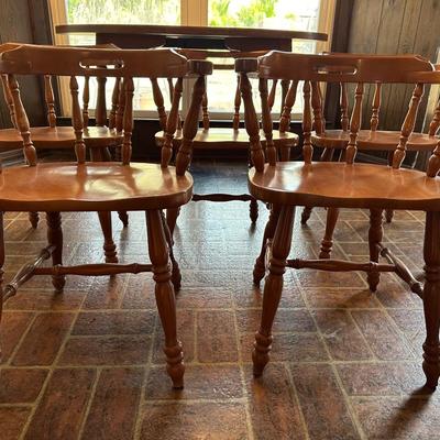 Table W/ Leaf & (6) Chairs