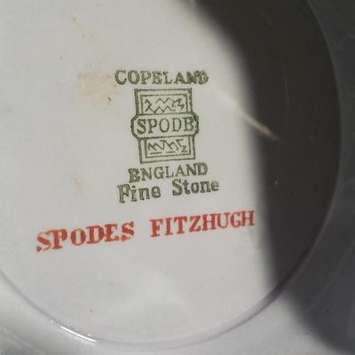 Copeland Spode Fitzhugh Vase..