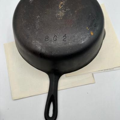 Cast Iron Frying Pan w/ lid