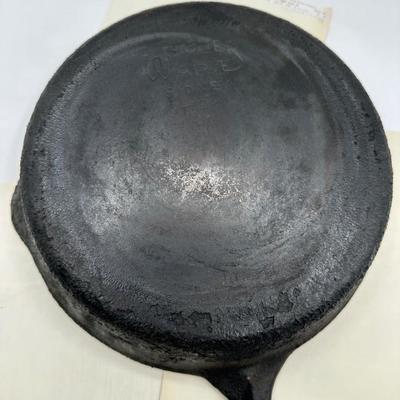 Wagner Cast Iron #8