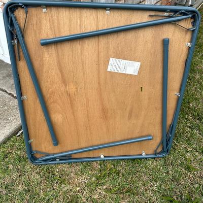 Folding Table.