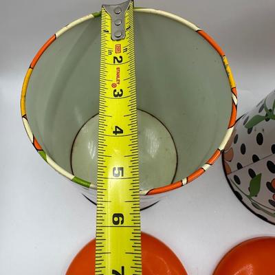 Vintage Tins w/ Tops