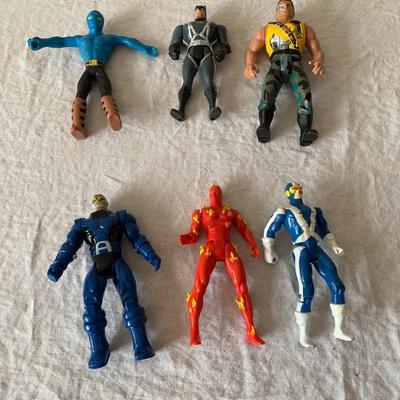 Vintage toy figures including Marvel heros