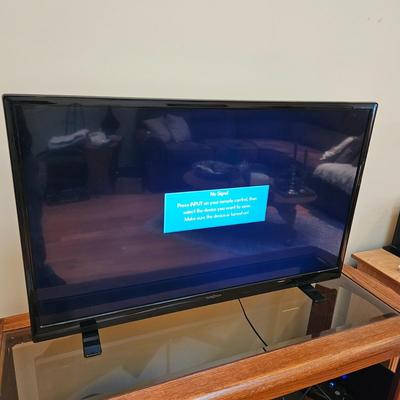 Insignia 42" LED TV (LR-DW)