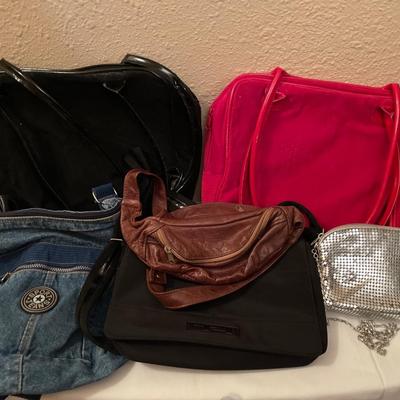 Bags and Purses lot 1