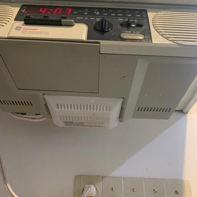 GE Spacemaker Radio & TMK Portable TV (K-HS)