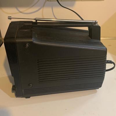 GE Spacemaker Radio & TMK Portable TV (K-HS)