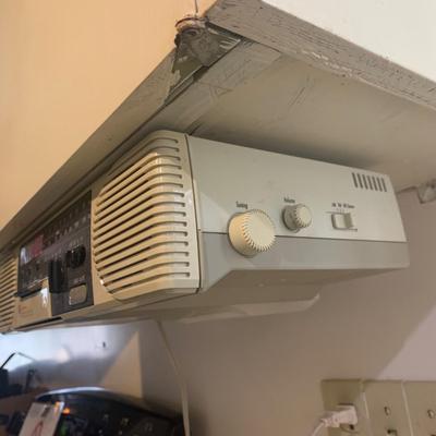 GE Spacemaker Radio & TMK Portable TV (K-HS)