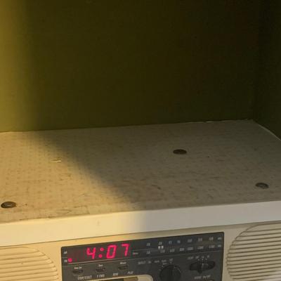 GE Spacemaker Radio & TMK Portable TV (K-HS)