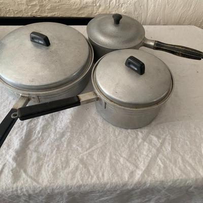 Vitage pot collection