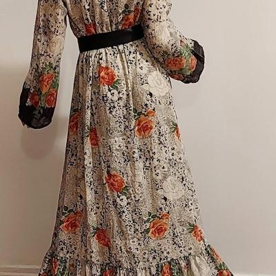 Vtg 1970's Cotton/Voile Maxi Prairie Floral dress w/Sash