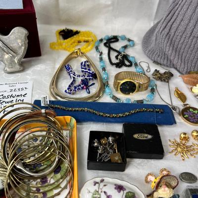 Costume jewelry necklaces, bracelets, earrings