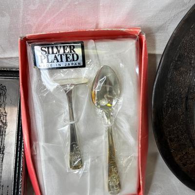 Collectibles from Pakistani dealer