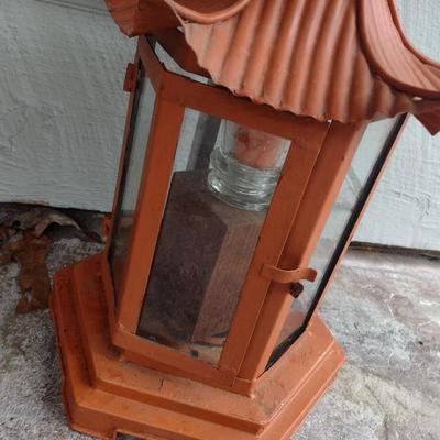 Metal Pagoda Candle Lantern