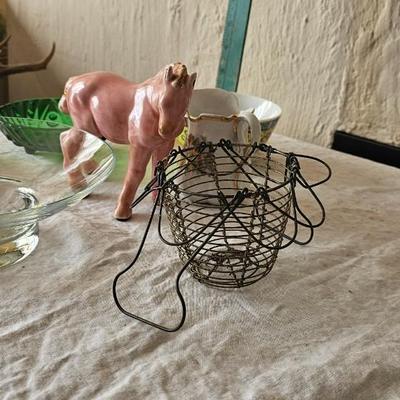 Vintage lot of small bowls, horse, misc