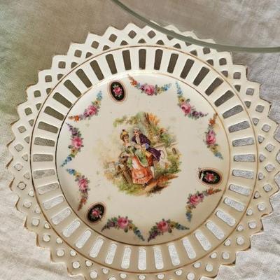 Vintage lot of small bowls, horse, misc