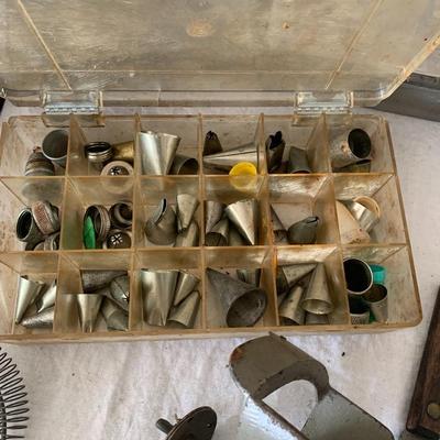 Huge lot of vintage baking items, small Griswold skillet with rust