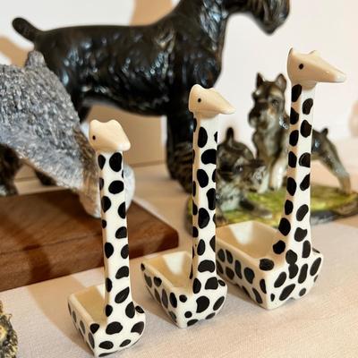 9 Piece Ceramic Figurine Lot