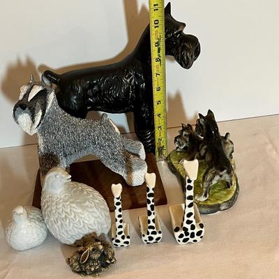 9 Piece Ceramic Figurine Lot