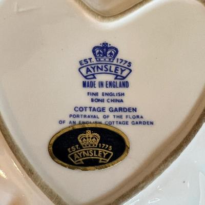 9 Piece Vintage Collectibles Lot - Hummel, Aynsley, Jasperware