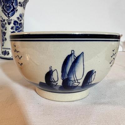 6 Piece Lot Vintage Dutch & Polish Pottery Collectibles - Delft, Royal Mossa