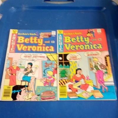 LOT 157 TWO VINTAGE BETTY AND VERONICA COMIC BOOKS