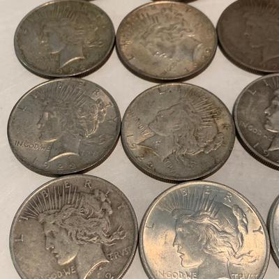 HUGE LOT 40 (1922) Peace Silver Dollars C022