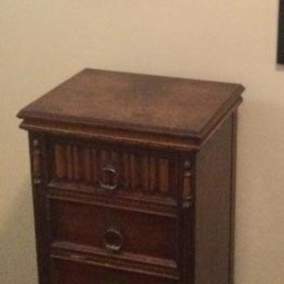 Antique 5 drawer cabinet 