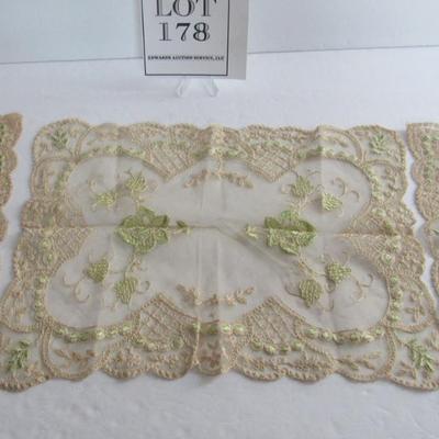 Lot of Old Fancywork, Pretty Matched Set of 3 and 2 Others