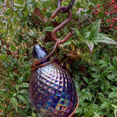Metal Outdoor Hanging Yard Art with Glass with Color Glass Feeder