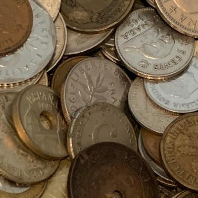 HUGE LOT Foreign Currency C036