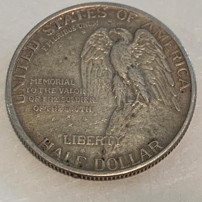 C037 Silver Commemoratives Stone Mtn & Booker T Halves