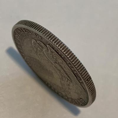 C037 Silver Commemoratives Stone Mtn & Booker T Halves