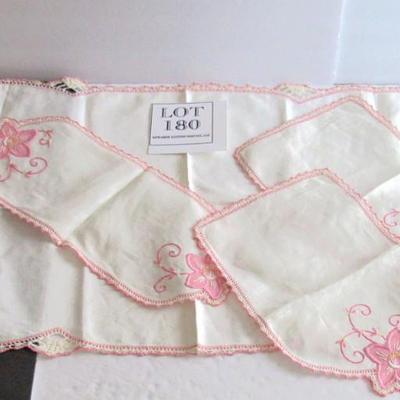 Pretty Matching 3 Piece Doily Set