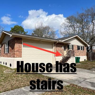 LA-Z-BOY ~ Tufted Upholstered Rocker / Recliner