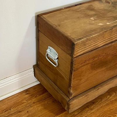 Solid Wood Rolling Chest