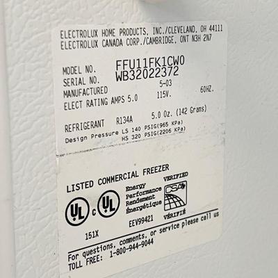 FRIGIDAIRE ~ Commercial ~ 2003 Upright Freezer