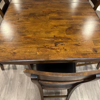 A-America Dining Table W/ Butterfly Leaf & (8) Chairs