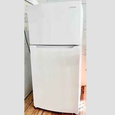 FRIGIDAIRE ~ 2020 Refrigerator