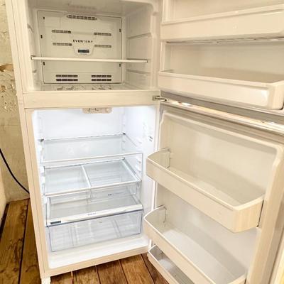 FRIGIDAIRE ~ 2020 Refrigerator