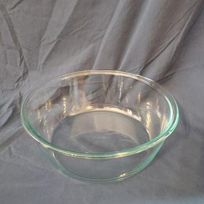 Pyrex Large Bowl