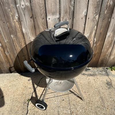 22â€ Weber Grill