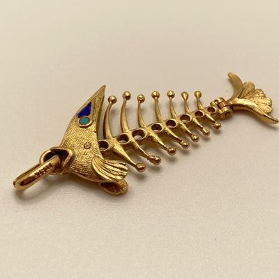 LOT 58J: Italy Gold Articulated Fish Bone Pendant with Enamel Eyes - 14K., Tw 5.20g