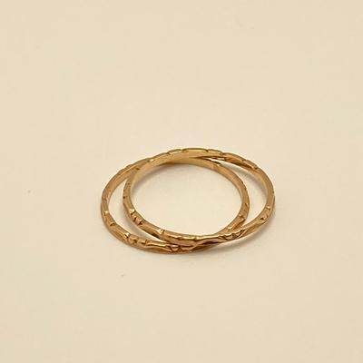 LOT 63J: Gold Double Band Ornate Rings - 18K., Tw 1.49g, Sz 7.5