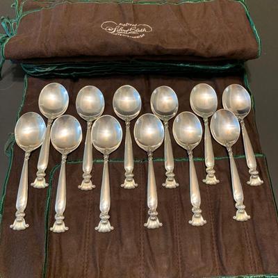 LOT 112: Wallace Sterling Silver Flatware Set, Romance of the Sea, 72 Pieces: 2391.62g Tw.