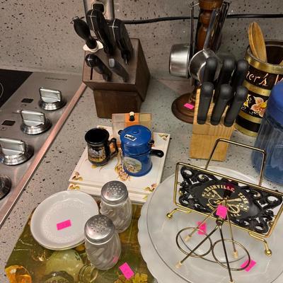 knives & cups