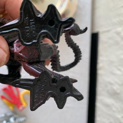 1992 Kenner Alien Action Figure BULL ALIEN 6â€ Head Ramming Action