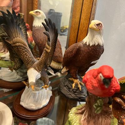 Bird figurines
